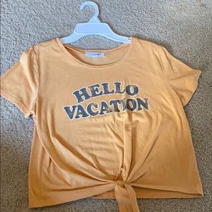 Hello Vacation tie T-shirt